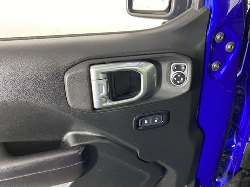 Used 2020 Jeep Wrangler Unlimited Sport S AWD/4WD image 14