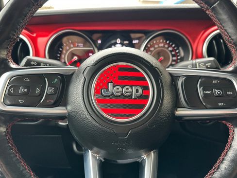 Used 2021 Jeep Gladiator Rubicon AWD/4WD image 30