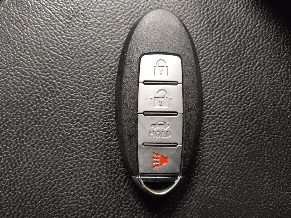 Used 2019 Nissan Kicks S FWD image 32