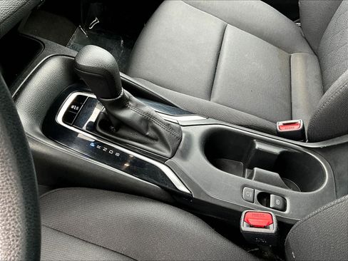 Used 2024 Toyota Corolla LE FWD image 18