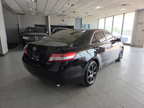 Used 2010 Toyota Camry LE FWD image 7
