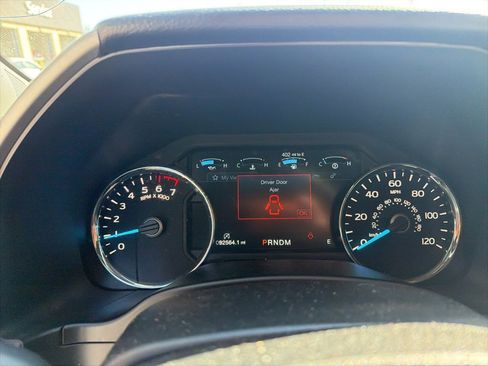 Used 2019 Ford F150 Lariat image 13