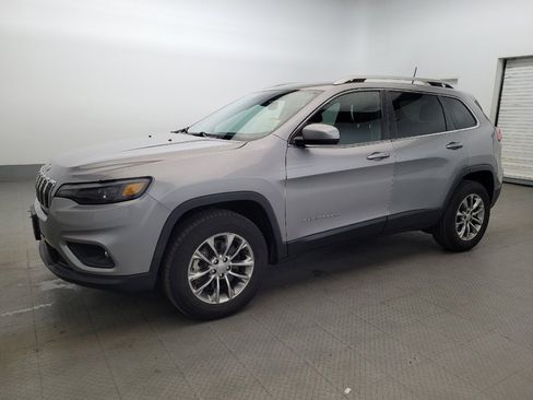Used 2021 Jeep Cherokee Latitude Lux AWD/4WD image 2