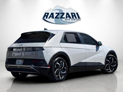 Used 2024 Hyundai Ioniq 5 SE RWD image 3