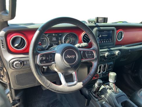 Used 2019 Jeep Wrangler Unlimited Rubicon w/ LED Lighting Group AWD/4WD image 12