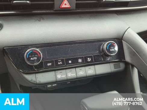 Used 2025 Hyundai Elantra Sport image 6