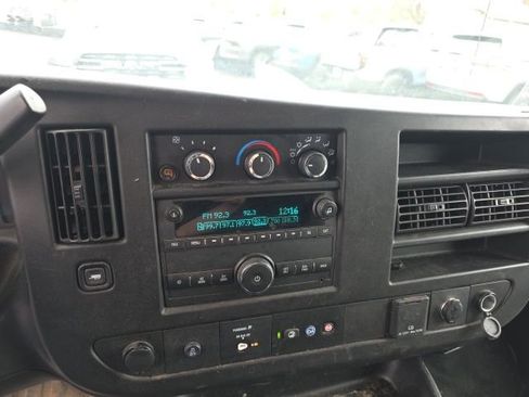 Used 2021 Chevrolet Express 2500 w/ Driver Convenience Package image 15