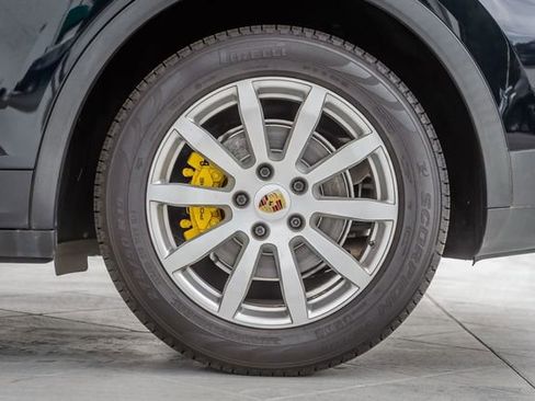 Used 2019 Porsche Cayenne image 14