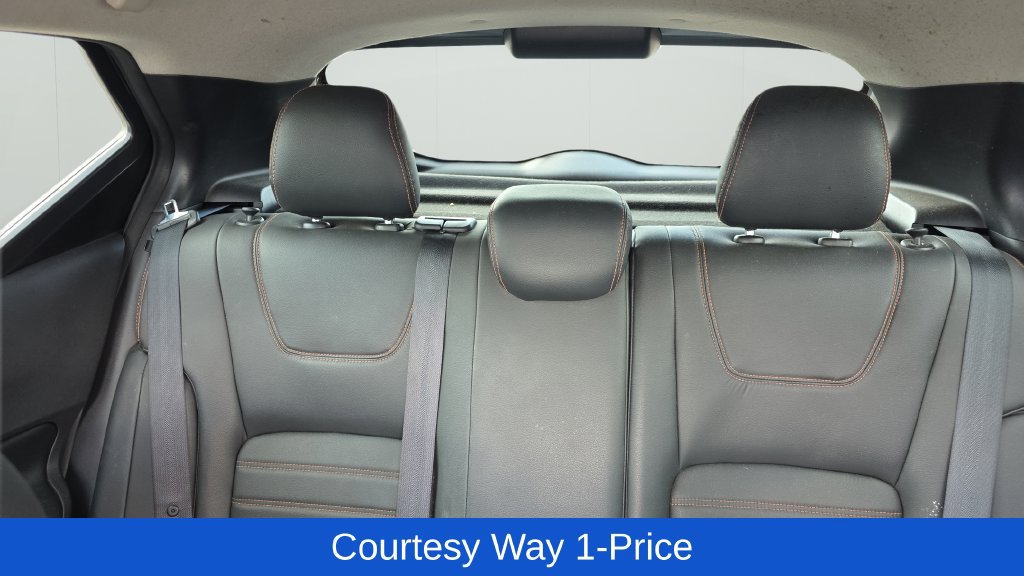 Used 2020 Nissan Kicks SR w/ SR Premium Package FWD image 12