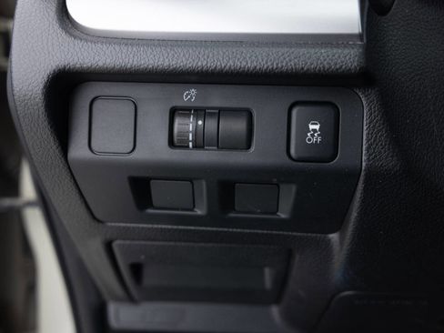 Used 2014 Subaru Crosstrek 2.0i Premium image 33