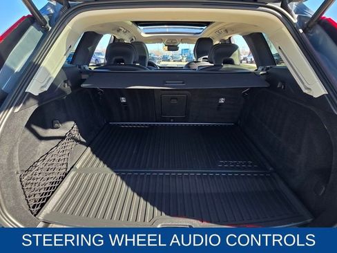 Used 2023 Volvo XC60 T8 Ultimate w/ Climate Package image 18