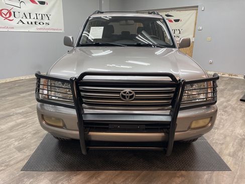 Used 2003 Toyota Land Cruiser image 2