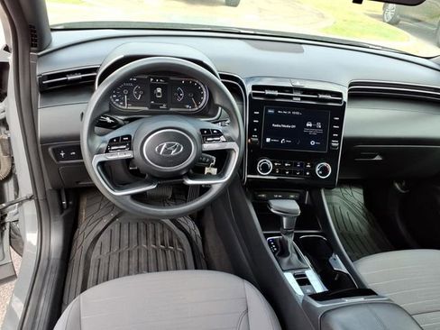 Used 2024 Hyundai Santa Cruz SE image 6