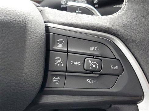 New 2025 Jeep Grand Cherokee L Altitude image 24