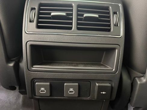 Certified 2025 Jaguar F-PACE R-Dynamic S image 28