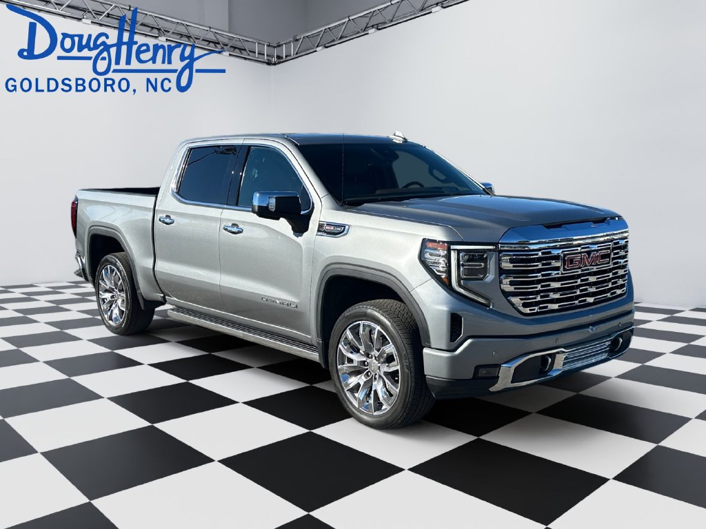 Used 2024 GMC Sierra 1500 Denali w/ Denali Reserve Package AWD/4WD image 7