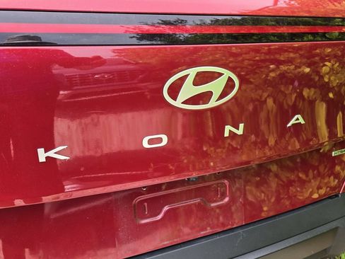 Used 2024 Hyundai Kona SEL w/ Convenience Package AWD/4WD image 7