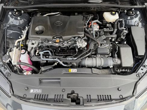 Used 2025 Toyota Camry LE FWD image 30