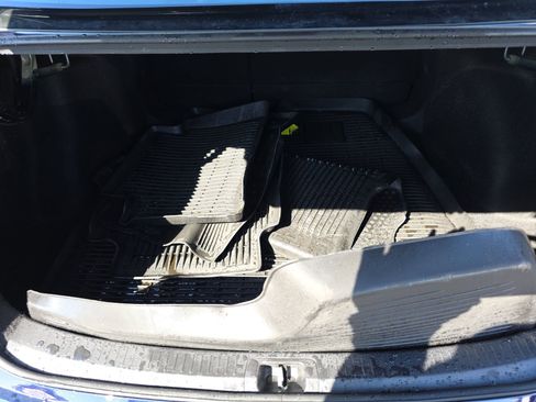 Used 2025 Toyota Corolla LE image 11