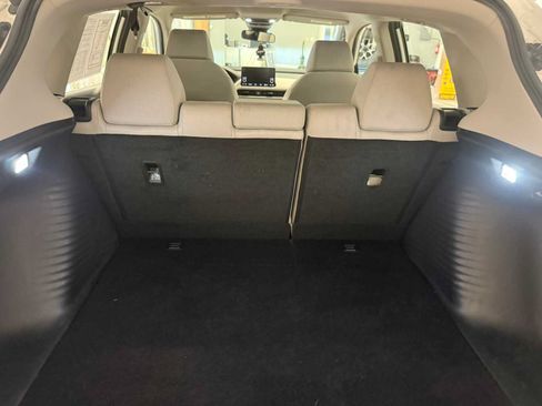 Used 2023 Honda HR-V LX image 24