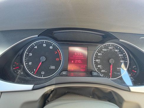 Used 2010 Audi A4 2.0T Premium image 16