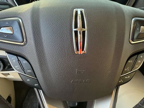 Used 2015 Lincoln MKC AWD w/ Equipment Group 101A Select image 19