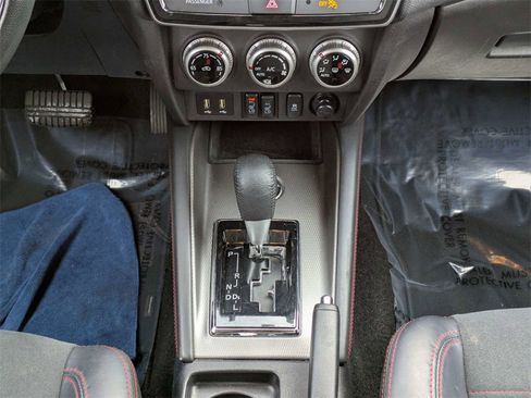 Used 2024 Mitsubishi Outlander Sport SE image 19