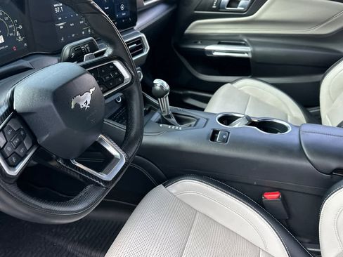 Used 2024 Ford Mustang GT Premium image 12