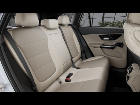 Certified 2026 Mercedes-Benz GLC 350e 4MATIC image 40