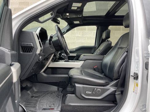 Used 2018 Ford F150 Lariat w/ Equipment Group 502A Luxury AWD/4WD image 13