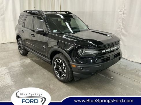 Used 2023 Ford Bronco Sport Outer Banks w/ Tech Package image 1
