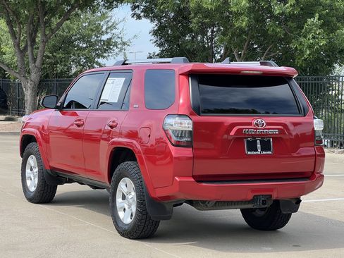 Used 2024 Toyota 4Runner SR5 AWD/4WD image 7