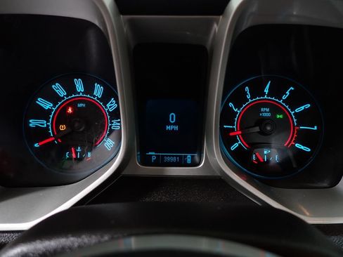 Used 2010 Chevrolet Camaro LT RWD image 25