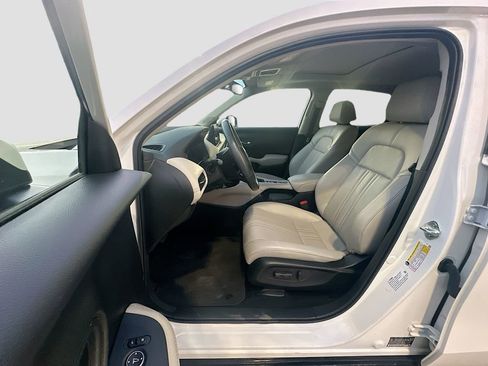 Used 2024 Honda HR-V EX-L image 12