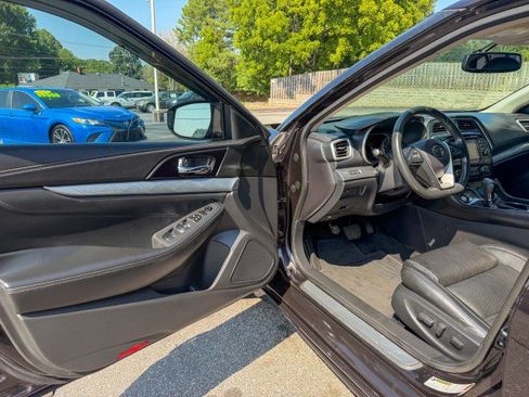 Used 2017 Nissan Maxima 3.5 SV FWD image 12
