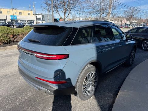 Used 2023 Lincoln Corsair Reserve image 11