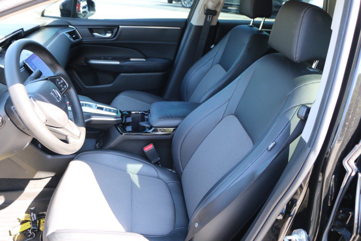 Used 2018 Honda Clarity Plug-In Hybrid image 25