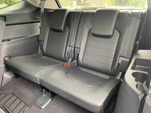 Used 2023 Volkswagen Atlas SEL Premium AWD/4WD image 18