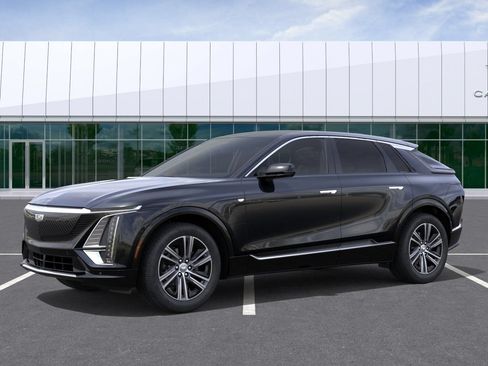 Used 2026 Cadillac Lyriq Luxury w/ LPO, Floor Liner Package RWD image 26