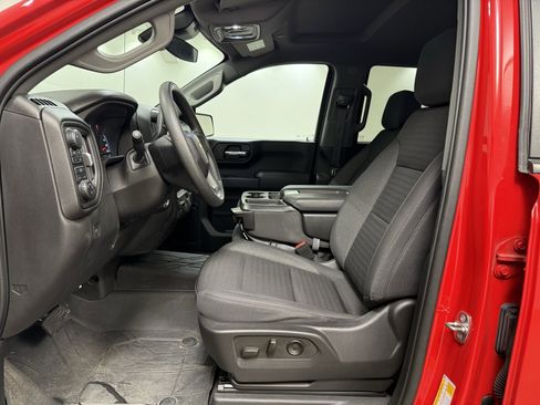 Used 2023 Chevrolet Silverado 1500 Custom image 16