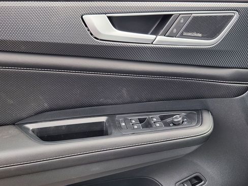 New 2026 Volkswagen Atlas Cross Sport SEL Premium R-Line image 12