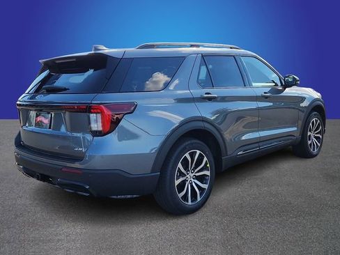 New 2026 Ford Explorer ST-Line image 3