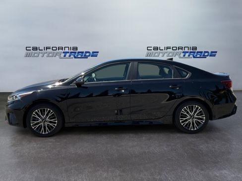 Used 2023 Kia Forte GT-Line w/ GT-Line Premium Package FWD image 8