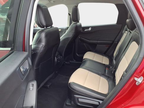 Used 2021 Ford Escape Titanium w/ Titanium Elite Package image 10