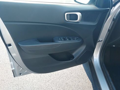 New 2026 Hyundai Venue SE FWD image 12