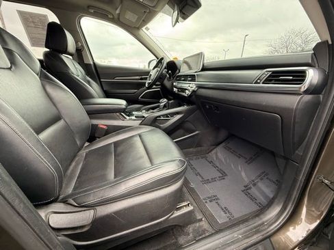 Used 2022 Kia Telluride S image 31