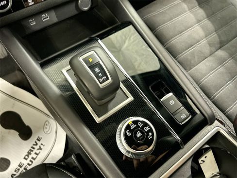 Used 2023 Mitsubishi Outlander SE Black Edition image 18