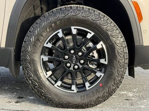 New 2026 Chevrolet Traverse Z71 w/ Enhanced Driving Package image 19