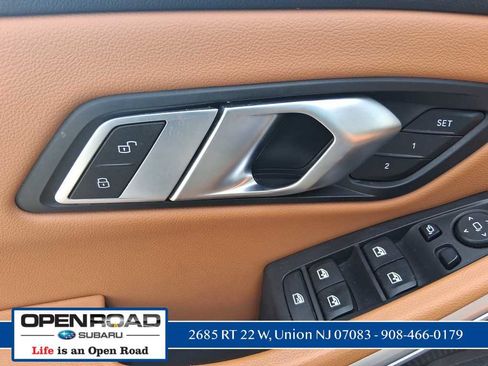 Used 2023 BMW 330i xDrive Sedan w/ Driving Assistance Package AWD/4WD image 17