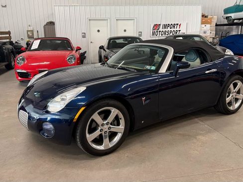 Used 2006 Pontiac Solstice Convertible w/ Premium Package RWD image 14